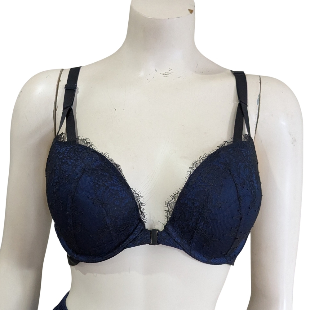Victoria's Secret Padded Bra Size 36C